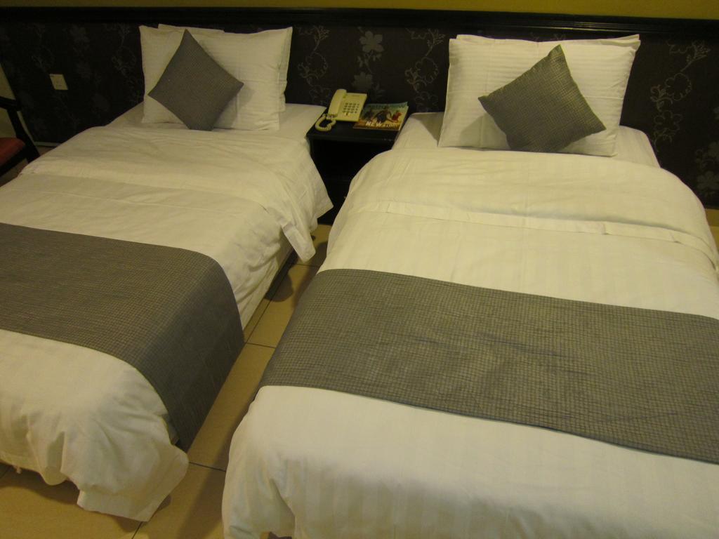 Oyo 151 Twin Hotel Kuala Lumpur Exterior foto